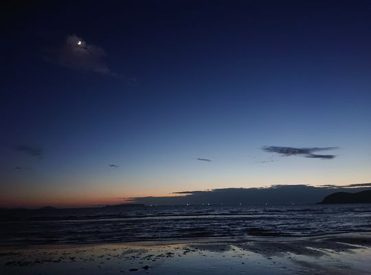 夜の海